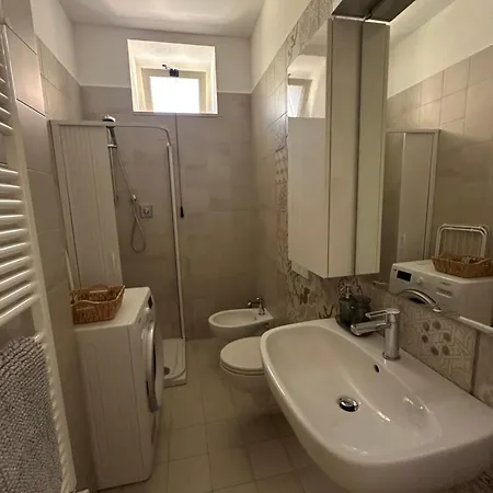 Finestra Tra I Vicoli - Nel Cuore Di * Vasto