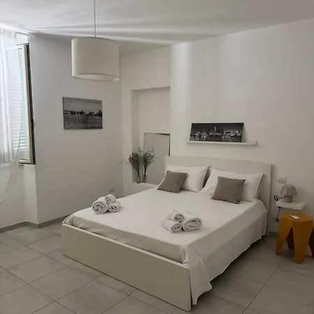 Finestra Tra I Vicoli - Nel Cuore Di * Vasto